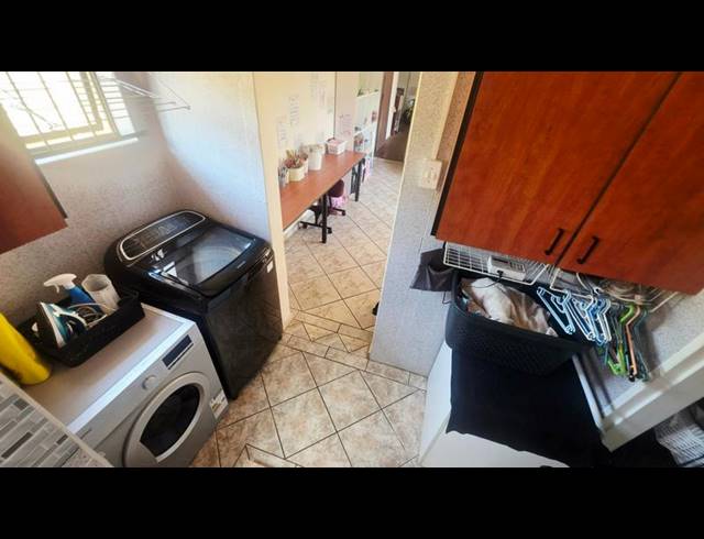 3 BEDROOM HOUSE FOR SALE IN ANNLIN